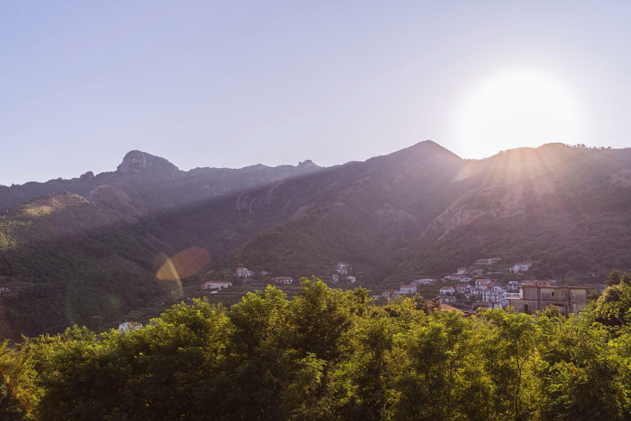 Tra I Monti 3* Tramonti